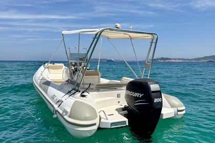 Miete RIB Bsc Classic 70 Grimaud