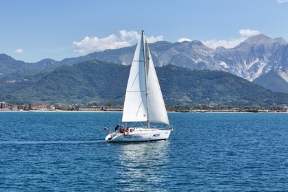 Alquiler Velero Elan 33 La Spezia