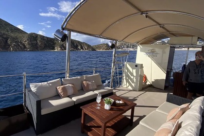 Charter Motorboat Custom Catamaran 32 Cabo San Lucas