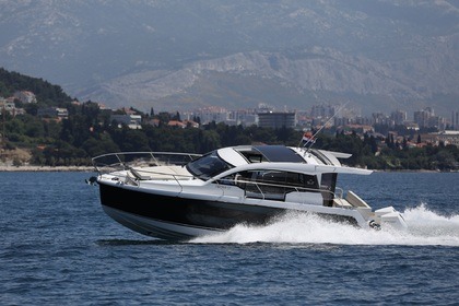 Aluguel Lancha Sealine Sealine C335V Kaštela