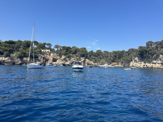 Cannes Motorboat Beneteau Flyer 6.6 alt tag text