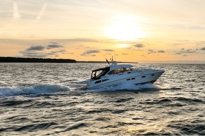 Location Bateau à moteur Sealine C39 Menton