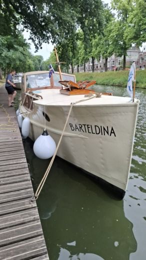 Motor Yacht Bakdek Kruiser Plan du bateau