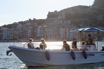 Miete Motorboot Conero Breeze 860 La Spezia