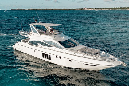 Hire Motorboat Azimut Azimut Fly Bridge Cancún