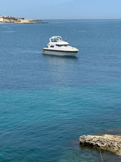 Motorboat MAGNUM FLY Fly Σχέδιο κάτοψης σκάφους