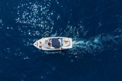 Charter Motorboat Cranchi Sport 27 Amalfi