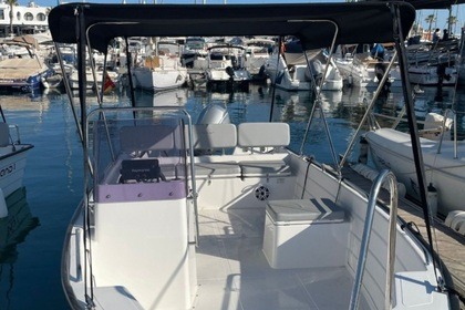 Rental Motorboat Grand 3 Grand Alicante