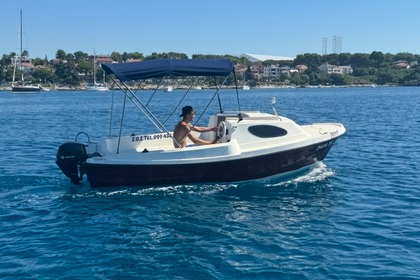 Hire Boat without licence  M-Sport M-sport 500 Cabin Deluxe Pula