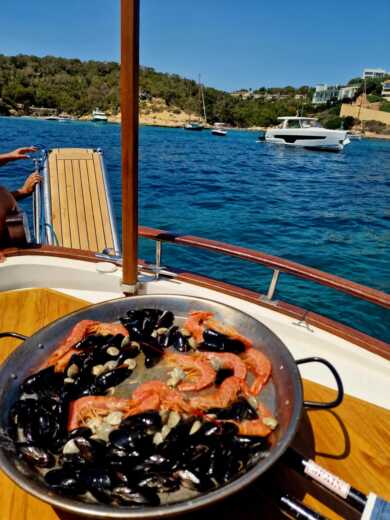 Cala Nova Motorboat MYABCA MYABCA 32 alt tag text