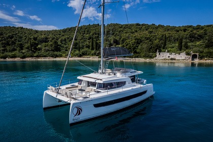 Charter Catamaran Catana Group Bali 4.8 - 6 + 1 cab. Trogir