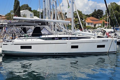 Aluguel Veleiro Bavaria Yachtbau Bavaria C38 Općina Zadar