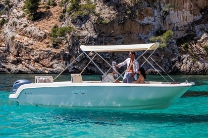Location Bateau à moteur Invictus 190 fX Saint-Laurent-du-Var