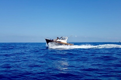 Noleggio Barca a motore Tecnonautica Jeranto 750 Positano