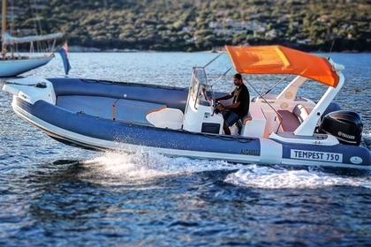 Noleggio Gommone Capelli Capelli tempest 750 Propriano