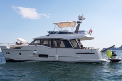 Charter Motorboat Greenline 48 Fly full optional Moniga del Garda