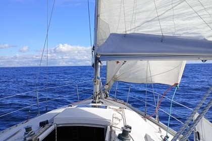 Hire Sailboat Jeanneau Symphonie Arzal