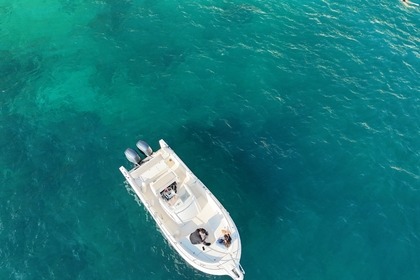 Location Bateau à moteur Kelt White Shark 245 L'Estaque
