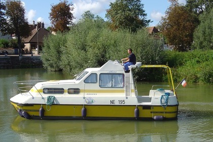 Hire Houseboat Custom Triton 860 Fly (Carcassonne) 28cv Carcassonne