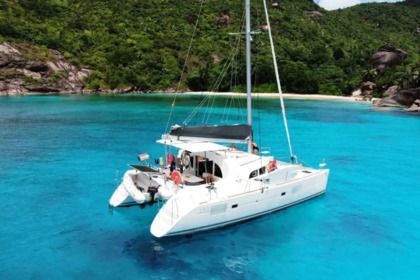 Location Catamaran LAGOON 380 Mahé