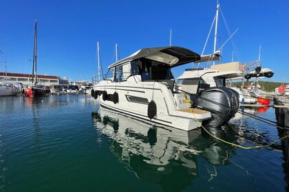 Verhuur Motorboot Jeanneau Merry Fisher 1095 Pirovac