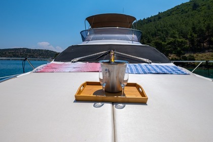 Hire Motor yacht Azimut  ( Yavuz 2 ) Performance Range Bodrum