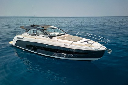 Charter Motorboat Azimut Atlantis Split