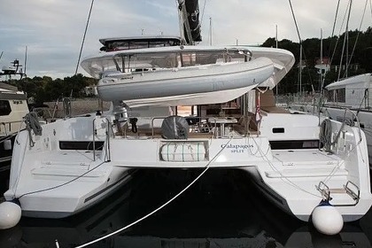 Hire Catamaran Lagoon Lagoon 42 Šolta