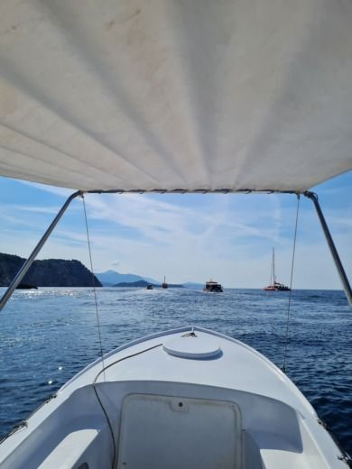 Dubrovnik Without license Pasara Traditional Boat alt tag text