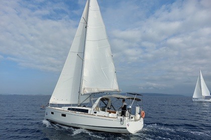 Miete Segelboot BENETEAU OCEANIS 38.1 Lefkada