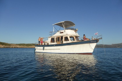 Location Bateau à moteur Eurobanker 38 classique Figari