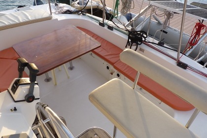 Miete Katamaran LAGOON 410 Le Grau-du-Roi