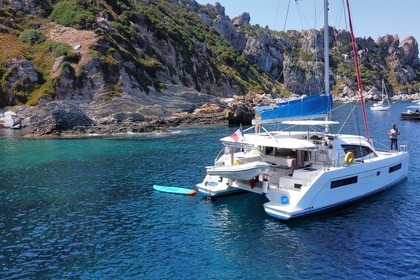 Location Catamaran Robertson & Caine Leopard 40 Hyères