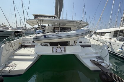 Charter Catamaran Lagoon-Bénéteau Lagoon 42 - 4 + 2 cab. Split
