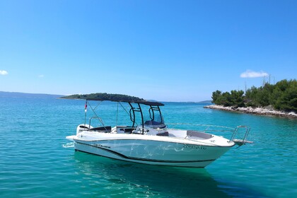 Location Bateau à moteur Jeanneau Cap camarat 7.5 CC Trogir