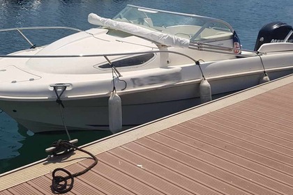 Charter Motorboat Beneteau Flyer 5.5 Toulon