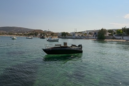 Charter Boat without licence  Isatek Cobra 495 Luxury Edition Kimolos