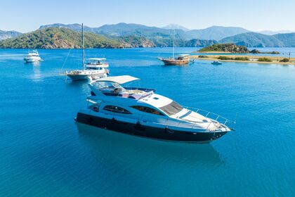 Hire Motor yacht Azimut Azimut 62 Göcek