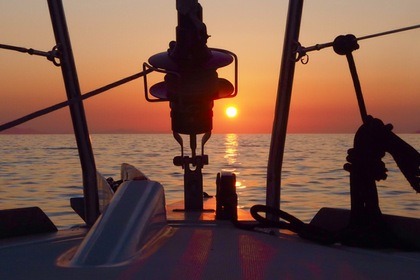 Hire Sailboat Jeanneau Sun Odyssey 349 Marina di Grosseto