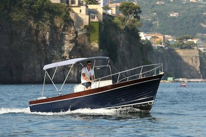 Hyra båt Båt utan licens  APREAMARE LANCIA 6 METRI Piano di Sorrento