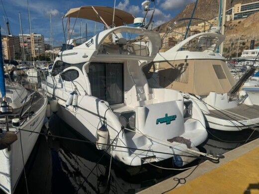 Fuengirola Motorboat 690€, half-day/ 1300€ Full-day, 10 person. max alt tag text