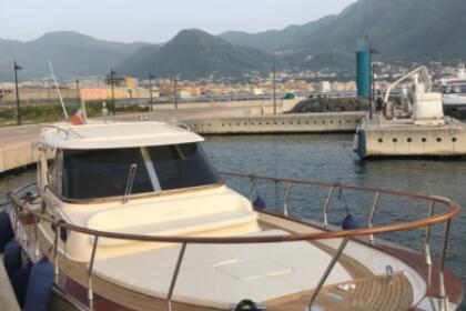 Location Bateau à moteur Fratelli Aprea SORRENTO 32 Hard Top Castellammare di Stabia