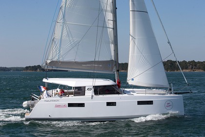 Hire Catamaran Nautitech Rochefort Nautitech 40 Open - 4 + 2 cab. Jolly Harbour