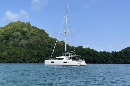 Hire Catamaran Lagoon Lagoon 42 Le Marin