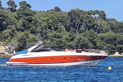 Hire Motorboat Sunseeker predator 56 Antibes