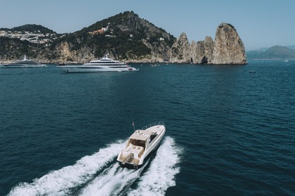 Charter Motor yacht Gianetti 45 Sport Capri