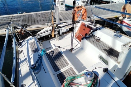 Location Voilier Beneteau First 27.7 Îles des Embiez