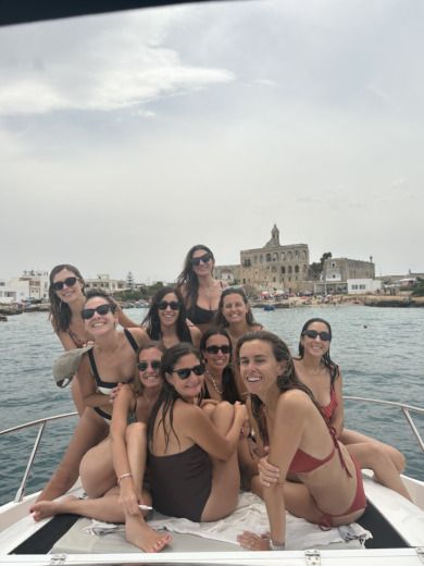 Monopoli Motorboat KARNIC SL 902 alt tag text