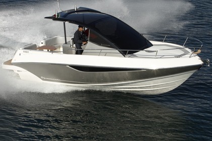 Hire Motorboat SALPA 30 GT Luri