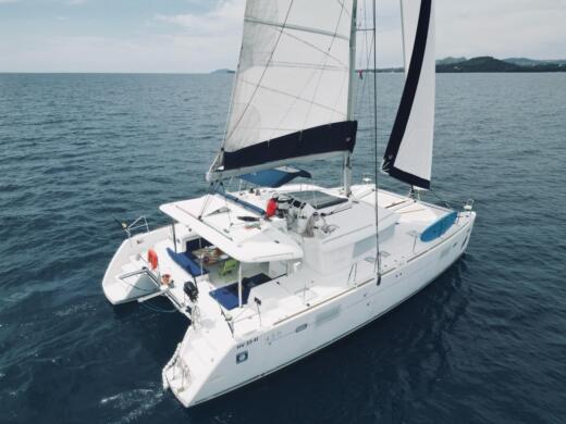 Nossi-be Catamaran FARRIER 44 alt tag text